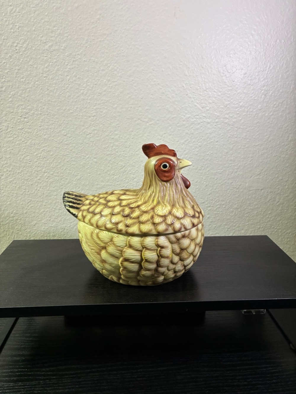 Vintage Mid-Century Hand Painted
Hen Cookie Candy Jar Ceramic
Farmhouse Chicken